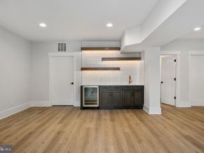 1012 Hillcrest Drive SW, Vienna VA 22180