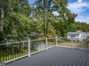 1012 Hillcrest Drive SW, Vienna VA 22180