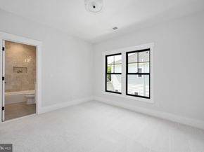1012 Hillcrest Drive SW, Vienna VA 22180