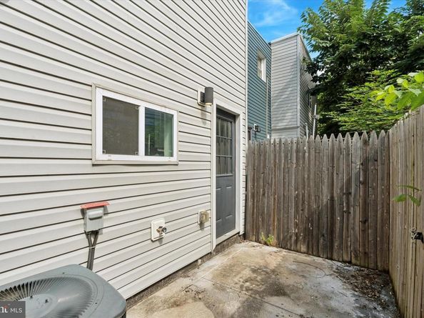 1415 S Mole Street, Philadelphia PA 19146