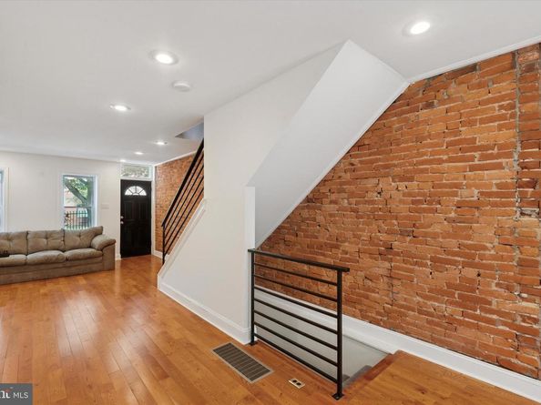 1415 S Mole Street, Philadelphia PA 19146