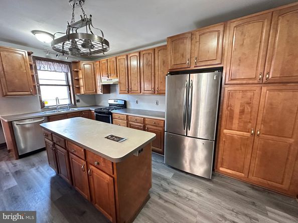 3313 Saint Vincent Street, Philadelphia PA 19149