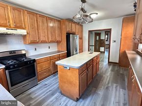 3313 Saint Vincent Street, Philadelphia PA 19149