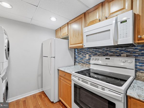 5911 Edsall Road 403, Alexandria VA 22304