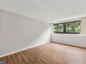 5911 Edsall Road 403, Alexandria VA 22304