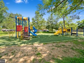 8002 Chanute Place 8, Falls Church VA 22042