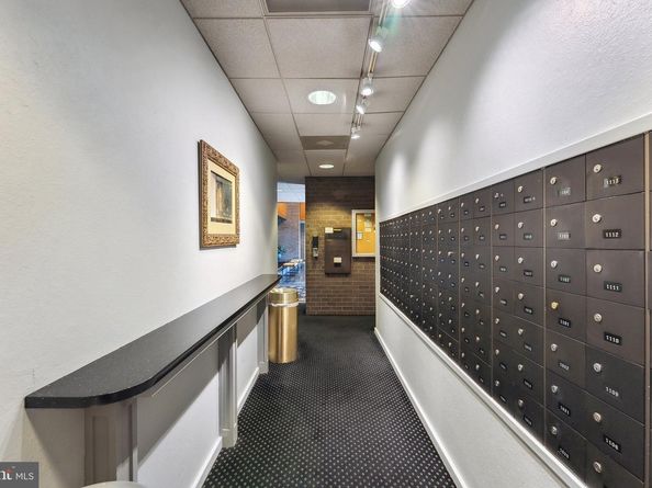 1800 Old Meadow Road 1204, Mclean VA 22102