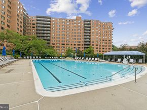 4201 Cathedral Avenue NW 122E, Washington DC 20016