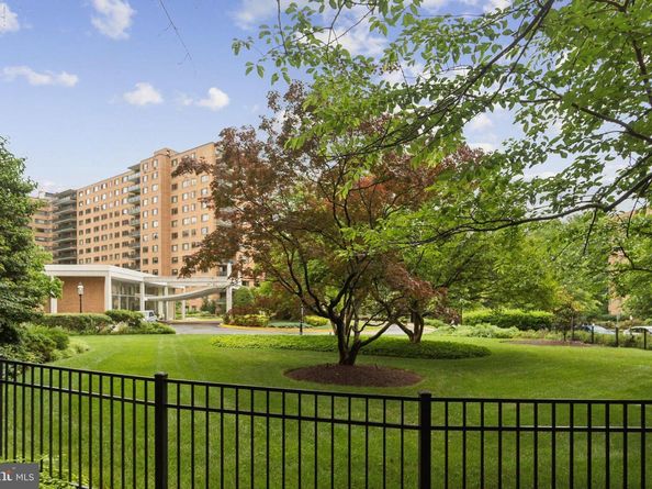 4201 Cathedral Avenue NW 122E, Washington DC 20016