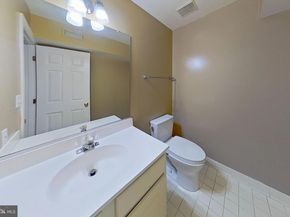 6220 Squires Hill Drive, Falls Church VA 22044