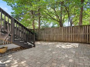 6220 Squires Hill Drive, Falls Church VA 22044