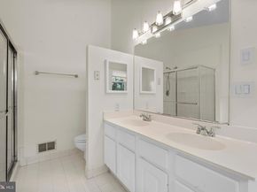 6220 Squires Hill Drive, Falls Church VA 22044