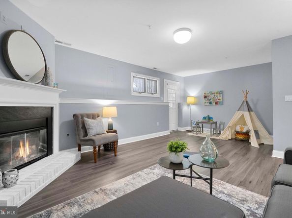 6220 Squires Hill Drive, Falls Church VA 22044