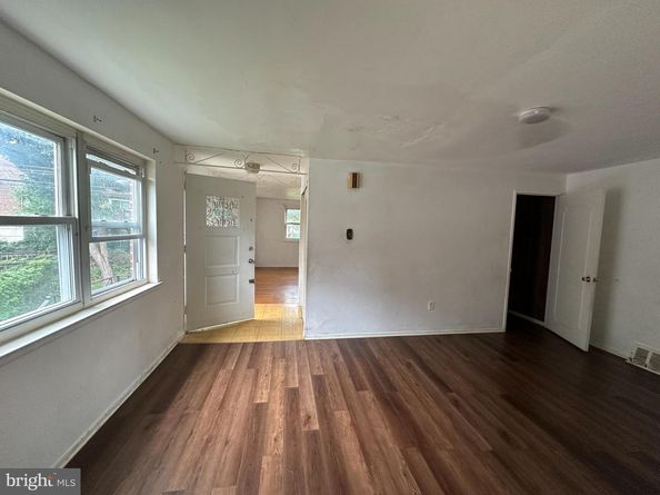 8920 Maxwell Place, Philadelphia PA 19152