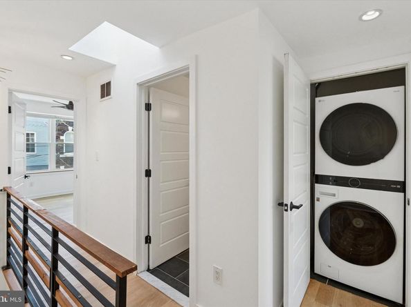 705 Watkins Street, Philadelphia PA 19148