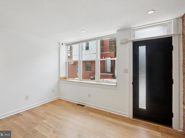 705 Watkins Street, Philadelphia PA 19148