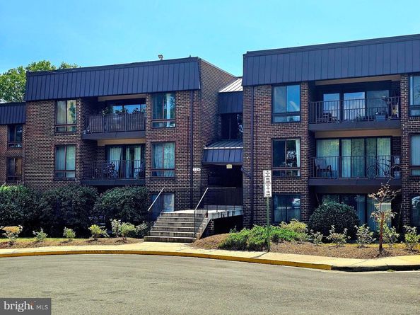 126 Roberts Lane 101, Alexandria VA 22314