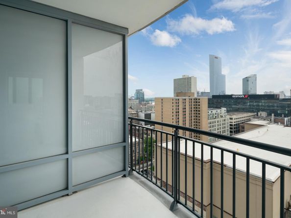 2101 Market Street 1901/02, Philadelphia PA 19103