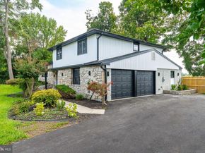 120 Woodland Road, Huntingdon Valley PA 19006