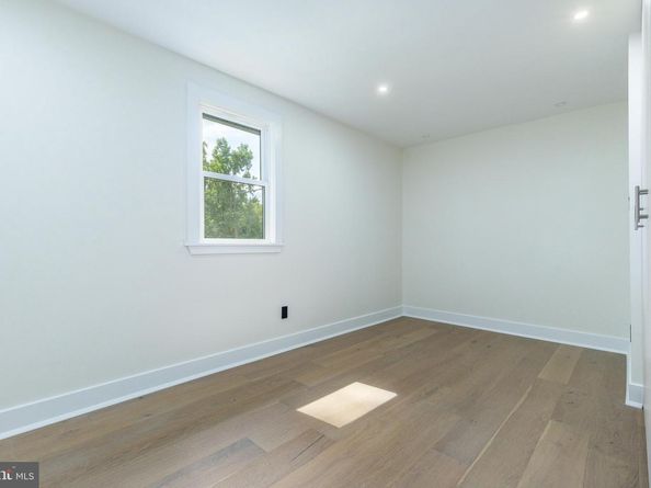 120 Woodland Road, Huntingdon Valley PA 19006