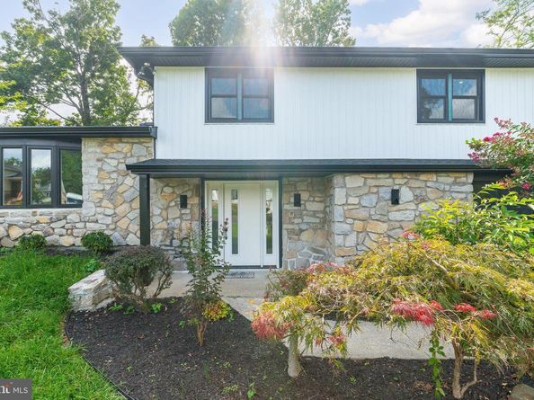 120 Woodland Road, Huntingdon Valley PA 19006