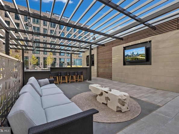 1650 Silver Hill Drive 1607, Mclean VA 22102