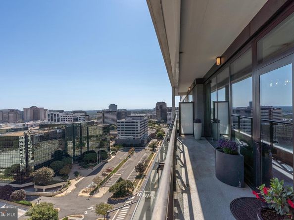 1650 Silver Hill Drive 1607, Mclean VA 22102