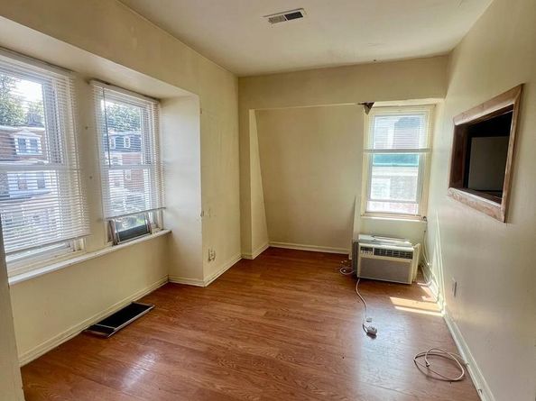 513 E Brinton Street, Philadelphia PA 19144