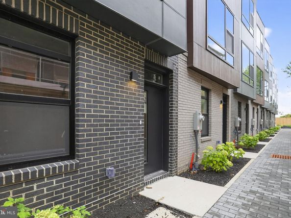 2443 Shannon Place SE, Washington DC 20020
