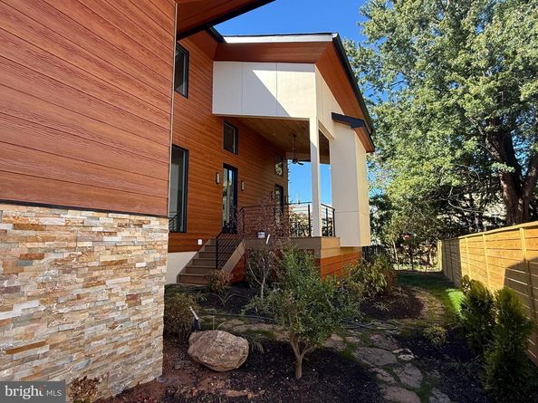 6816 Dean Drive, Mclean VA 22101