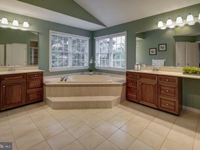 2036 Silverwood Drive, Newtown PA 18940