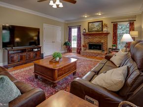 2036 Silverwood Drive, Newtown PA 18940