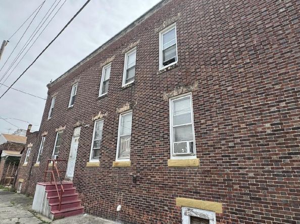 4721 A Street, Philadelphia PA 19120
