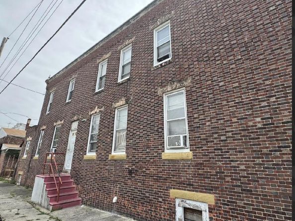 4721 A Street, Philadelphia PA 19120