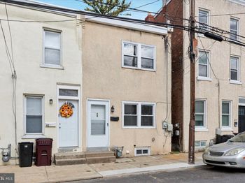 39 W Front Street