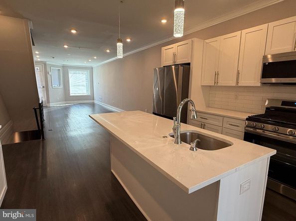 1330 S 31st Street, Philadelphia PA 19146