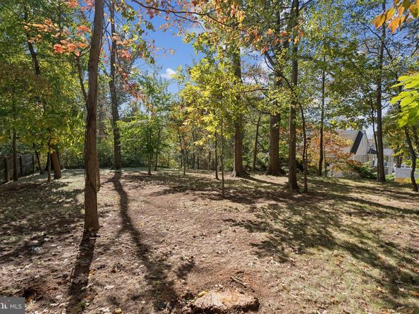 3333 Slade Run Drive, Falls Church VA 22042