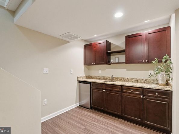 3333 Slade Run Drive, Falls Church VA 22042