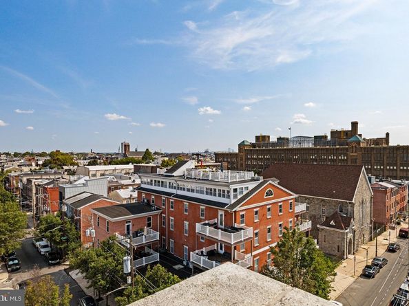 1201 Fitzwater Street 211, Philadelphia PA 19147