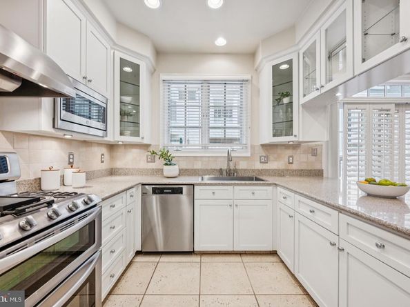 5328 43rd Street NW, Washington DC 20015