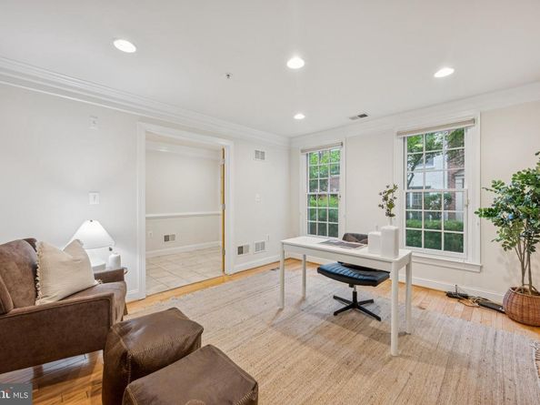 5328 43rd Street NW, Washington DC 20015