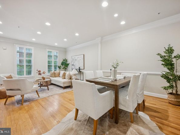 5328 43rd Street NW, Washington DC 20015