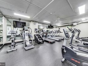 3800 Powell Lane 1207, Falls Church VA 22041