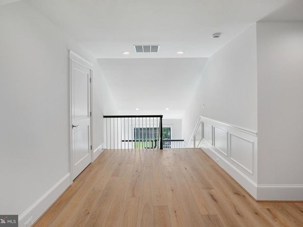 502 N Jackson Street, Arlington VA 22201