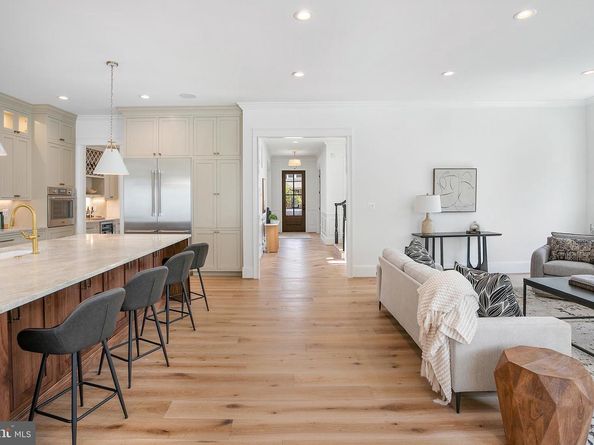 502 N Jackson Street, Arlington VA 22201