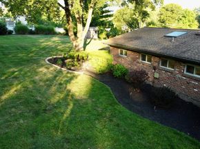 6 Rolling Hills Drive, Southampton PA 18966