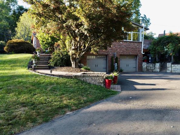 6 Rolling Hills Drive, Southampton PA 18966