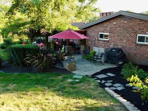6 Rolling Hills Drive, Southampton PA 18966