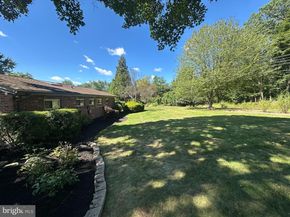 6 Rolling Hills Drive, Southampton PA 18966