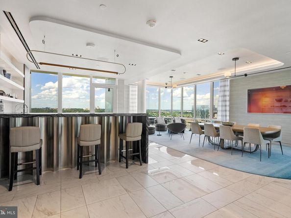 1781 N Pierce Street 1201, Arlington VA 22209